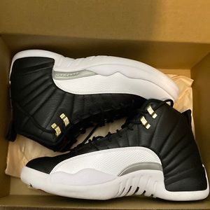 jordan 12 playoff 2022 size 10
